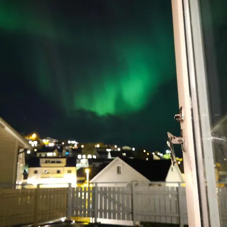 Sentralt Beliggende Lita Leilighet Narvik Exterior photo